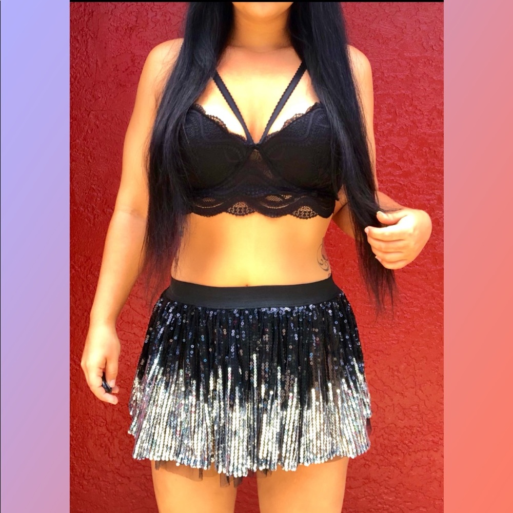 NEW Silver and black sequin skirt size S/M